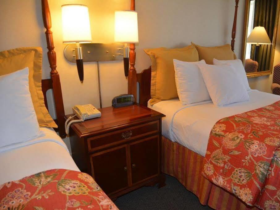 Chapel Hill University Inn Extérieur photo